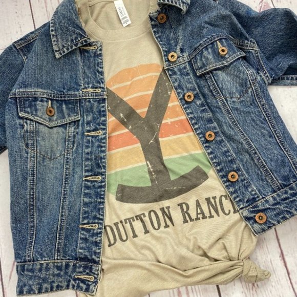Yellowstone Dutton Ranch Retro Sunset T-Shirt Striped Sunset + BONUS Sticker - Picture 2 of 12